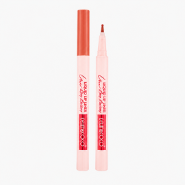 Kevin & Coco Liquid Lip Liner Stain with long-lasting wear, precise application, and beautifully defined lips.